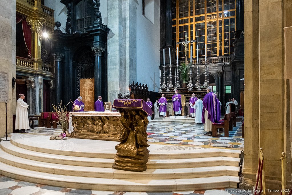 Mons Repole Presiede Il Rito Delle Ceneri In Cattedrale A Torino